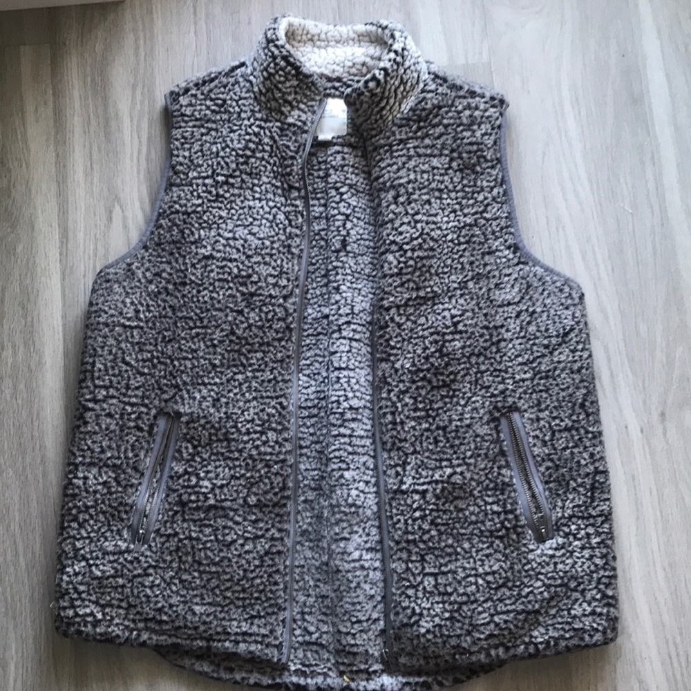 Thread and supply Sherpa Vest